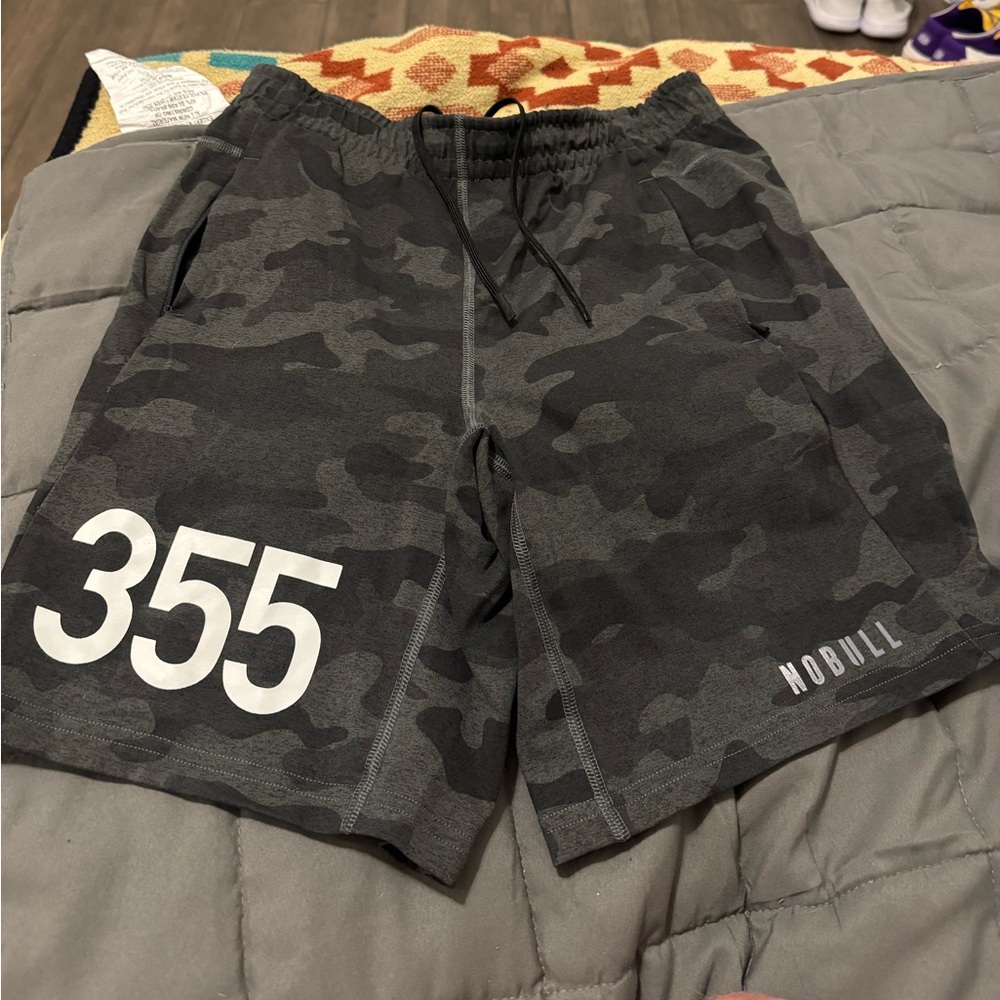 CrossFit Games Shorts (2021)
Nobull — Camo (size medium)